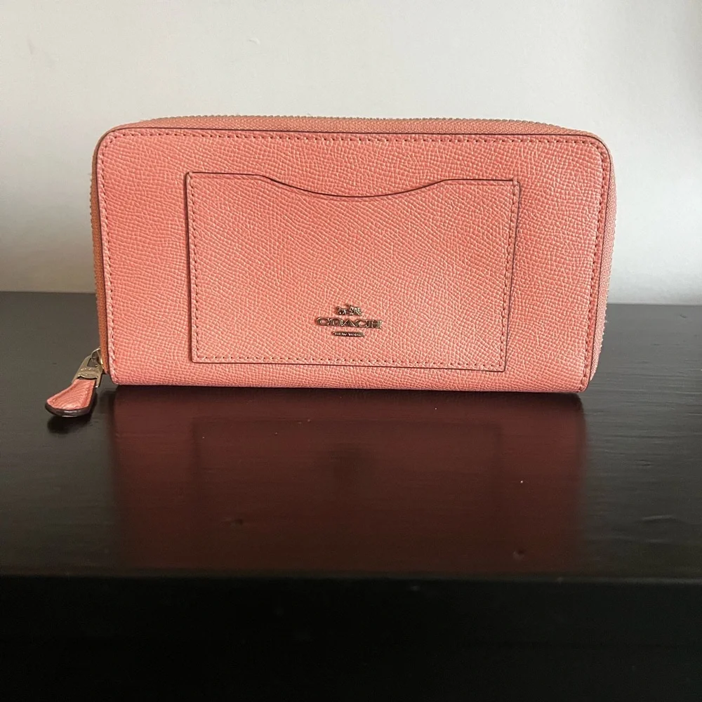 Coach Pink Zip-Around Leather Wallet - Picture 1 of 7